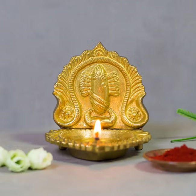 Linga Bhairavi Lamp. Brass lamp. Strong and sturdy oil lamp